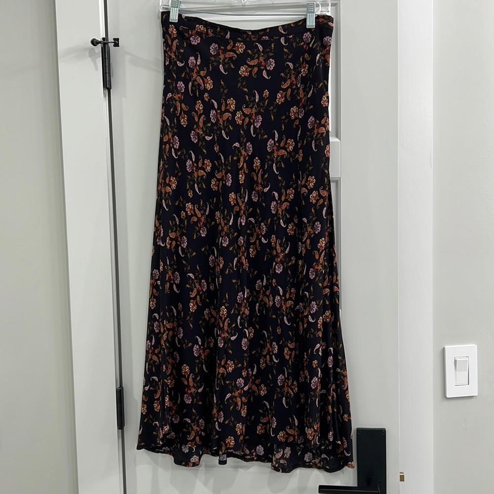 Sanctuary Maxi Skirt with elastic back and side zip Medium